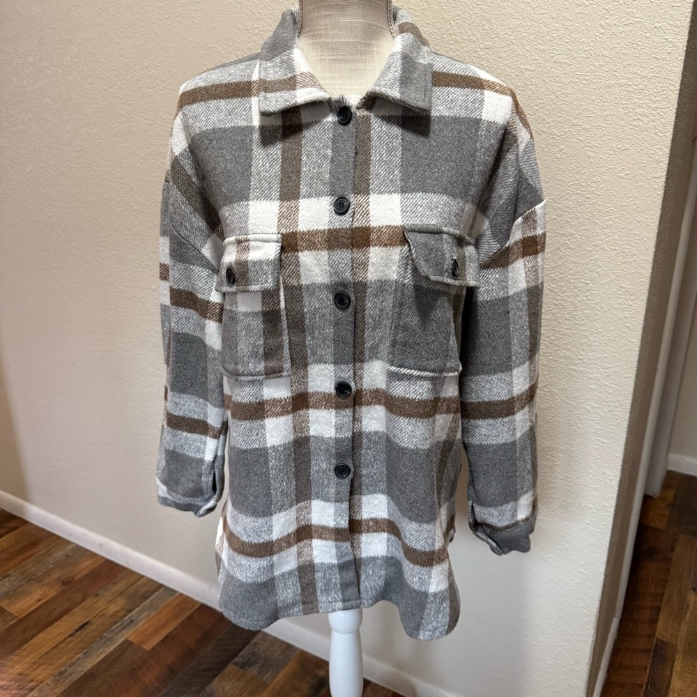 Plaid Button-Up Women's Shirt/Jacket - Size Medium